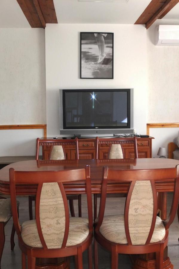 Muskatli Vendeghaz Apartment Seghedin Exterior foto